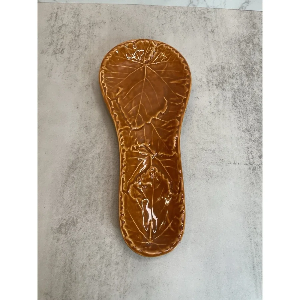 Olfaire Embossed Leaf Gold Spoon Rest from Portugal 9